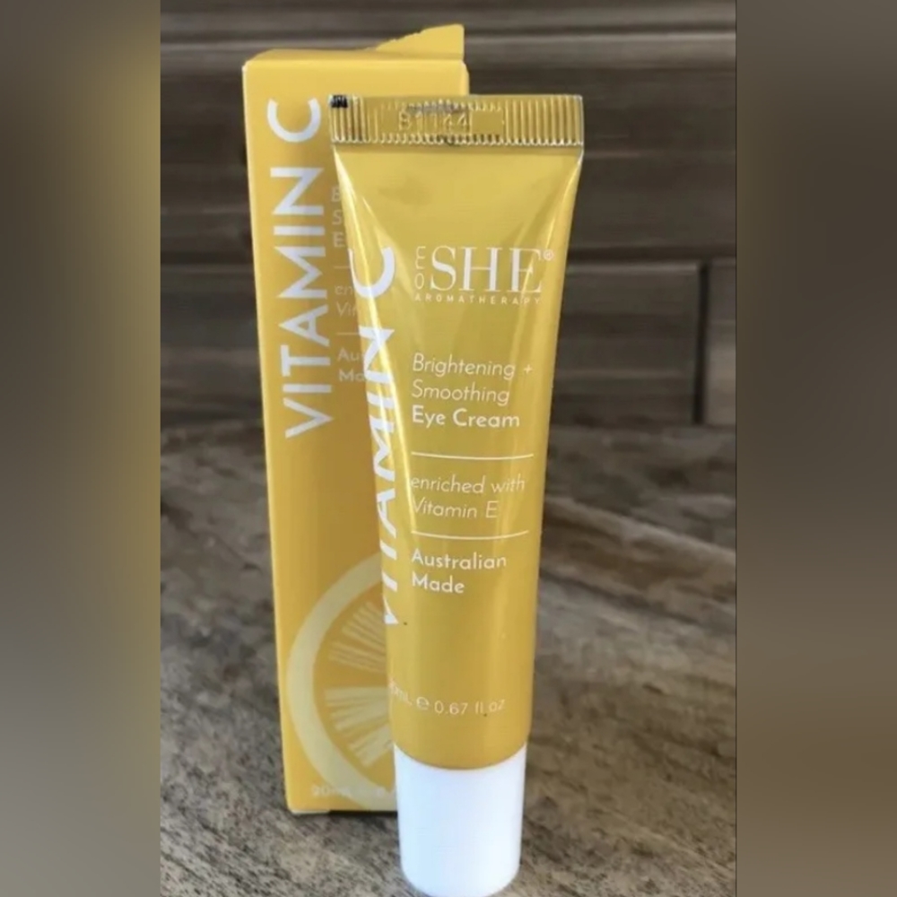 Om SHE Aromatherapy Vitamin C Brightening + Smoothing Eye Cream 0.67 fl oz/20 mL